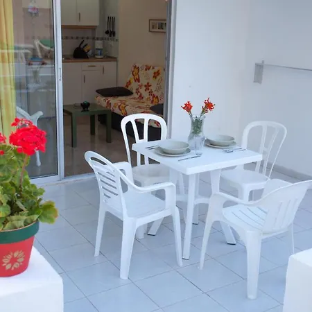 Guatiza Apartment *