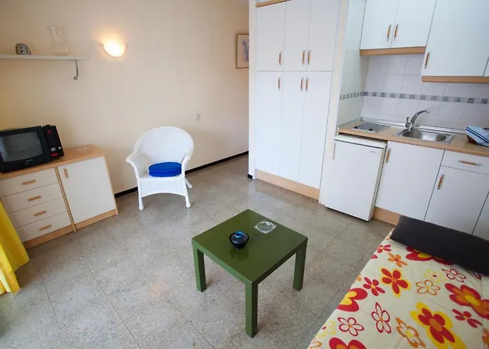 Guatiza Apartman